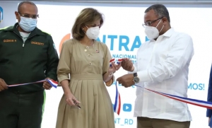 Vicepresidenta inaugura oficina de licencias de conducir