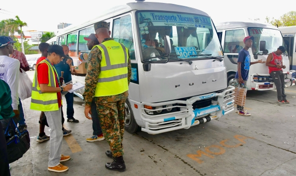 INTRANT realizará 7,000 inspecciones vehiculares para garantizar seguridad vial durante Semana Santa 2025