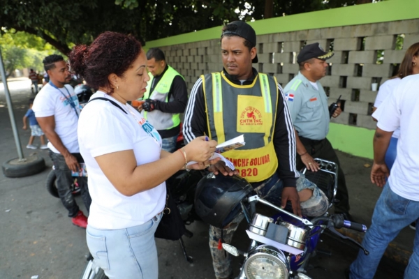 Educan motociclistas y deliverys durante la Semana Seguridad Vial
