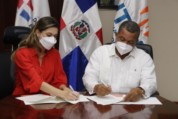 La DGCINE y el INTRANT firman acuerdo de cooperación interinstitucional