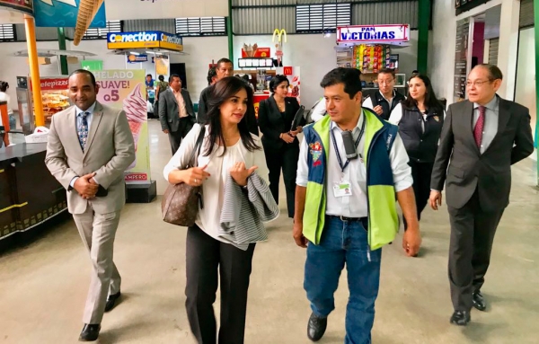 Directora del INTRANT conoce experiencias sobre Terminales de Transporte en Guatemala