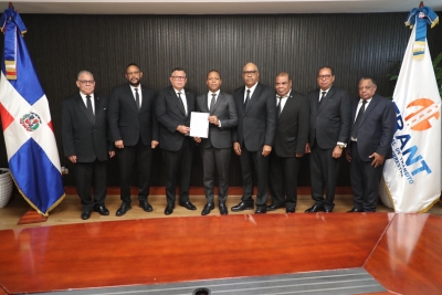 Expresidentes del Colegio de Abogados (CARD) respaldan a Milton Morrison y su gestión frente al INTRANT